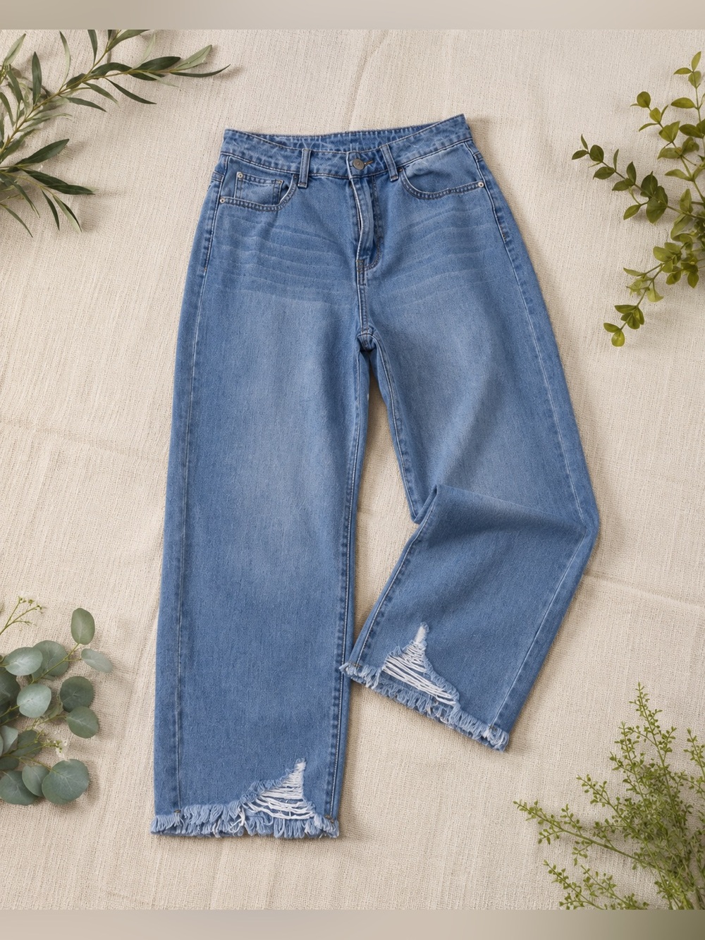 Light Wash Distressed Raw Hem Wide leg Jeans Size 6